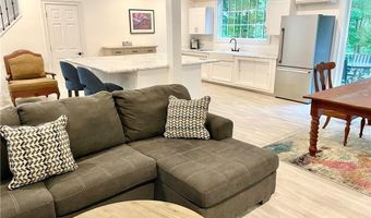 235 White Deer Rocks Rd Guest House, Woodbury, CT 06798
