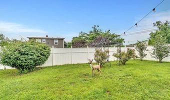 77 Navesink Ave, North Middletown, NJ 07748