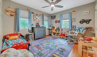 3 Hemion Way, Airmont, NY 10901