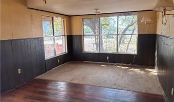 369 Edith Dr, Alice, TX 78332