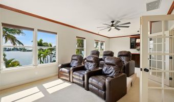 5405 R MERRITT ISLAND Dr, Apollo Beach, FL 33572