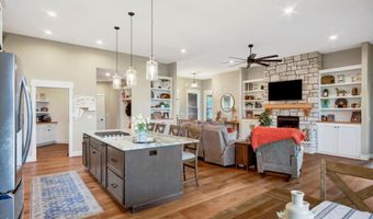 415 S Piper Ave, Ash Grove, MO 65604