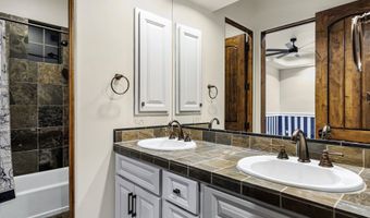 4327 E CAPRICORN Pl, Chandler, AZ 85249