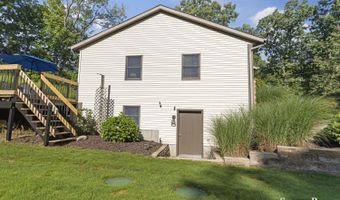 86 Carl Dr NE, Ada, MI 49301