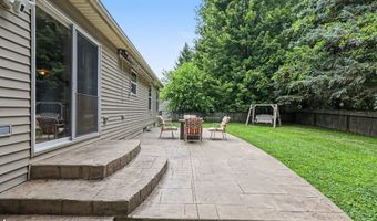 593 Allison Dr, Almont, MI 48003