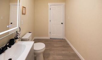 1217 W 3rd St, Anderson, IN 47304
