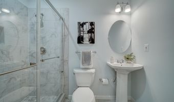 43320 BARNSTEAD Dr, Ashburn, VA 20148