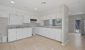 197 County Road 460, Alice, TX 78332