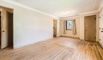 900 Park St, Anoka, MN 55303