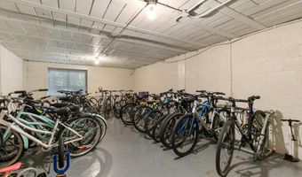 4970 BATTERY Ln 108, Bethesda, MD 20814