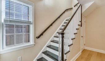8908 GRANT St, Bethesda, MD 20817