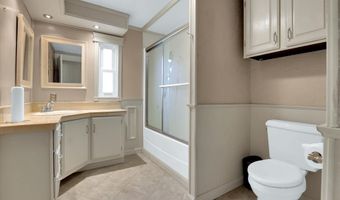 21986 LAUREL Ave, Aurora, OR 97002