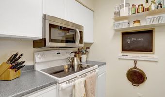 2101 N ROLFE St C, Arlington, VA 22209