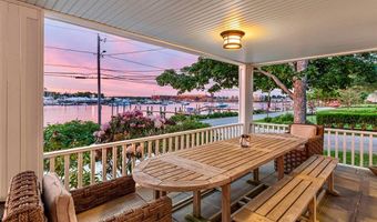 81 Mathewson Rd, Barrington, RI 02806