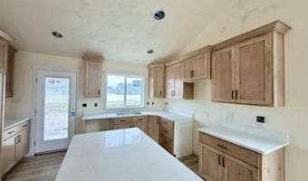 1082 Alpine Ave, Chubbuck, ID 83202