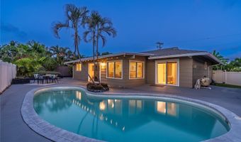 633 Keolu Dr, Kailua, HI 96734