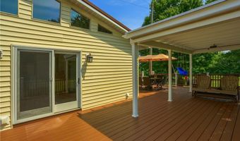706 Hall Rd, Clay, PA 16001
