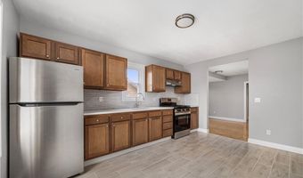 35 Central St, Lincoln, RI 02838