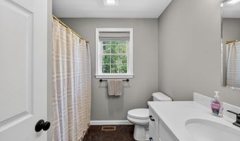47 Chestnut Dr, Allenstown, NH 03275