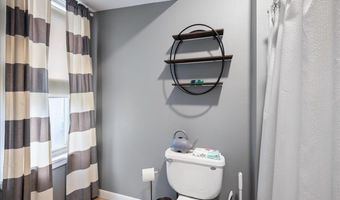 4 Center St, Barre, VT 05641