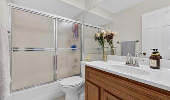 1331 Parkview Valley Dr, Ballwin, MO 63011