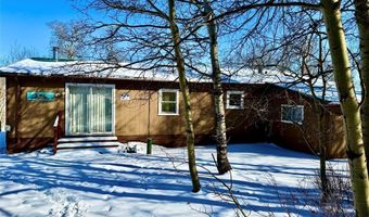 28 W Shore Rd, Babb, MT 59411