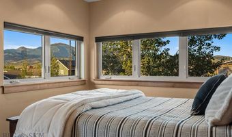 1036 Oak Park Dr, Bozeman, MT 59715