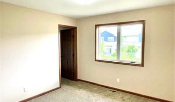 905 24th Ave NW, Austin, MN 55912