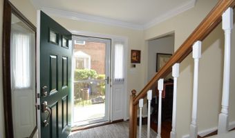 6153 SUMMER PARK Ln, Alexandria, VA 22315