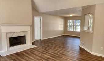 70 Aberdeen Pl, Acworth, GA 30101