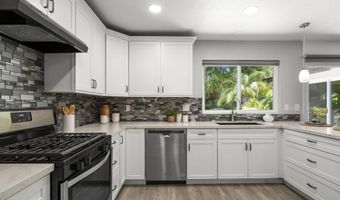2550 Unicornio St, Carlsbad, CA 92009