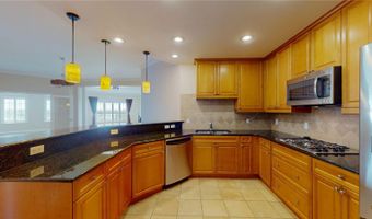 2305 EDGEWATER Dr 1606, Orlando, FL 32804