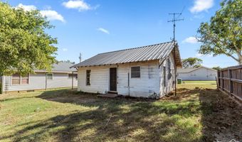 213 W COTTONWOOD St, Archer City, TX 76351