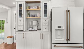 93 Wildwood Trl, East Greenwich, RI 02818