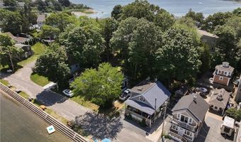 22 Harrison St, Bristol, RI 02809
