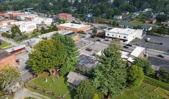 121 NW Russell Rd, Abingdon, VA 24210