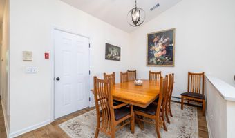 62 Sarah Ct, Amityville, NY 11701