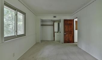 519 E Cooke Rd, Columbus, OH 43214
