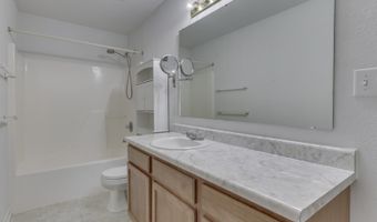 944 Angus Ln, Indianapolis, IN 46217