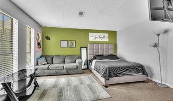 824 Brandy Oaks Ln, Stone Mountain, GA 30088
