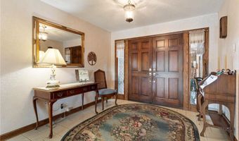 1128 Benton St, Anoka, MN 55303