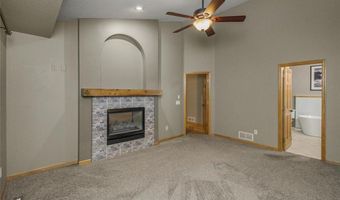 12997 Garvin Brook Ln, Apple Valley, MN 55124