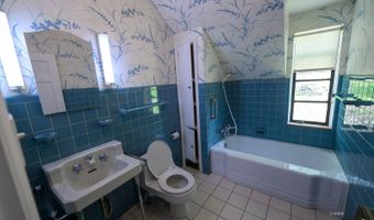 1 Northwood Dr, Athens, OH 45701