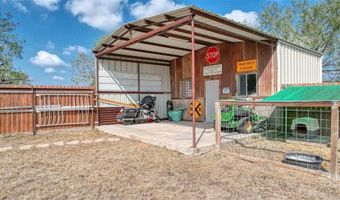 152 Summers Ln, Alice, TX 78332