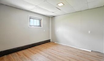 16 OAK St, Bayonne, NJ 07002