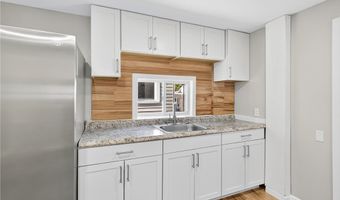 1106 Wade St, Aliquippa, PA 15001