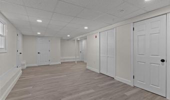17 Auburn Ave, Johnston, RI 02919