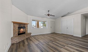 22225 Standing Rock Ave, Apple Valley, CA 92307