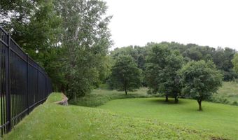 72315 Grey Fawn Dr, Albert Lea, MN 56007