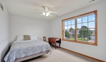 4919 Waller St, Ames, IA 50014